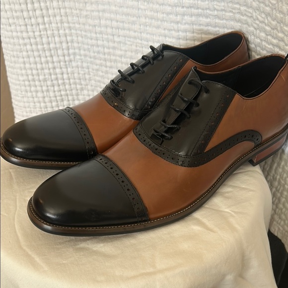 Elegant Black and Brown Men's Oxfords - Picture 2 of 15